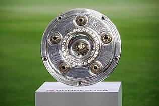 Wer holt sich am 34. Spieltag die Meisterschale? Der BVB oder die Bayern?