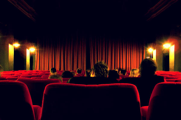 Securing the Future of Cinema Ahlen: City of Ahlen Proposes Investment in Two Companies